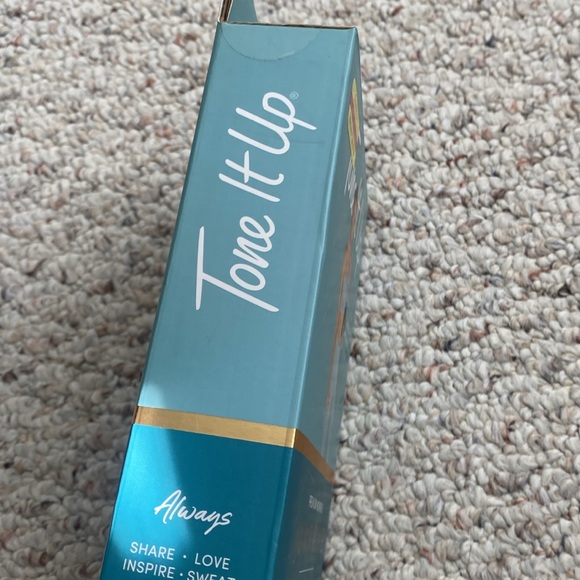 Tone it up jump rope and free fitness trial cardio and toning gym workout - Picture 7 of 7